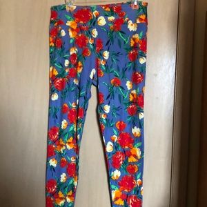 LulaRoe Tall and Curvy TC Leggings